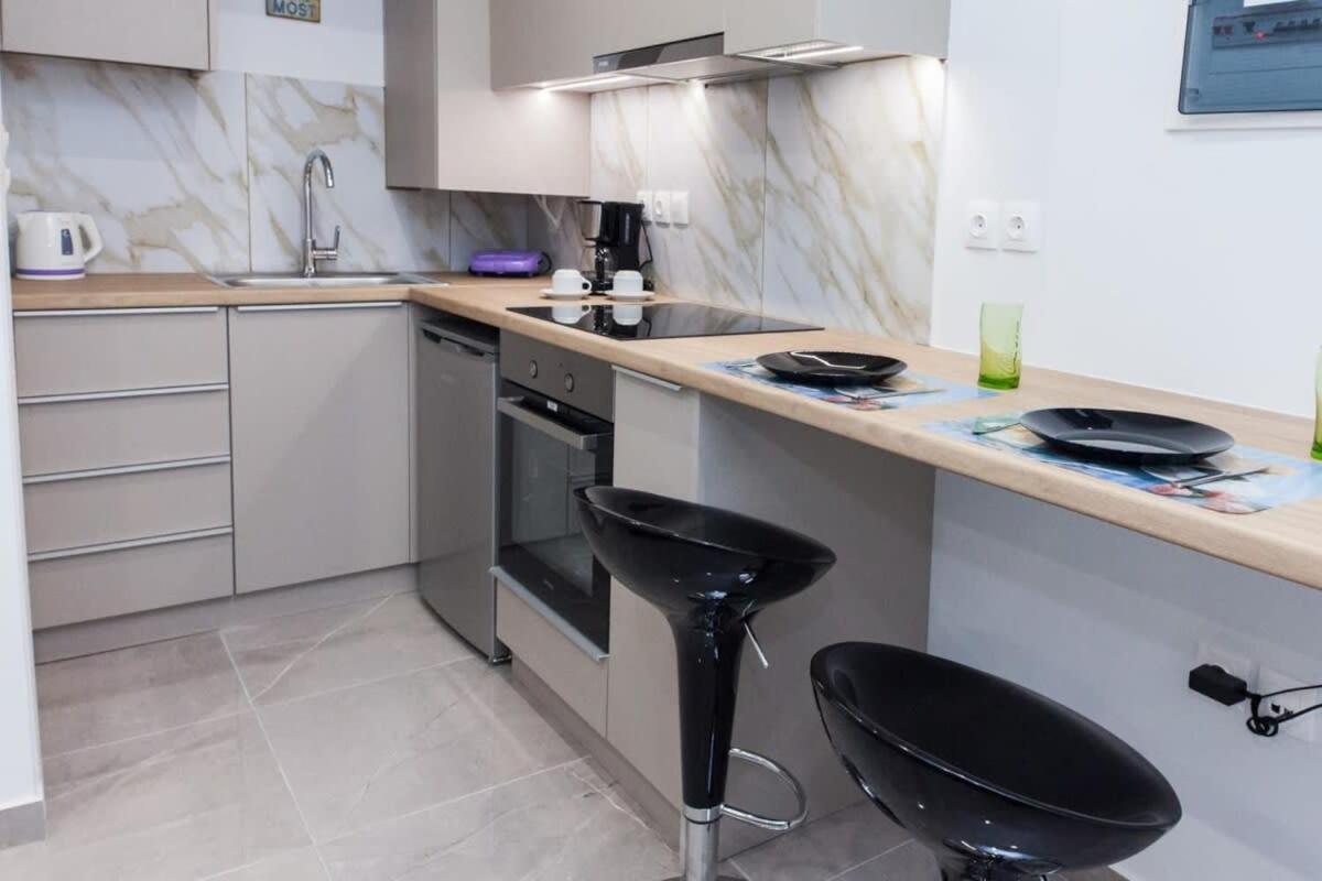 Brand New Urban Getaway Next To Megaro Mousikis Appartement Athene Buitenkant foto