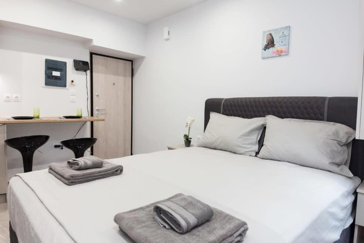 Brand New Urban Getaway Next To Megaro Mousikis Appartement Athene Buitenkant foto