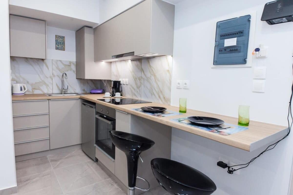 Brand New Urban Getaway Next To Megaro Mousikis Appartement Athene Buitenkant foto
