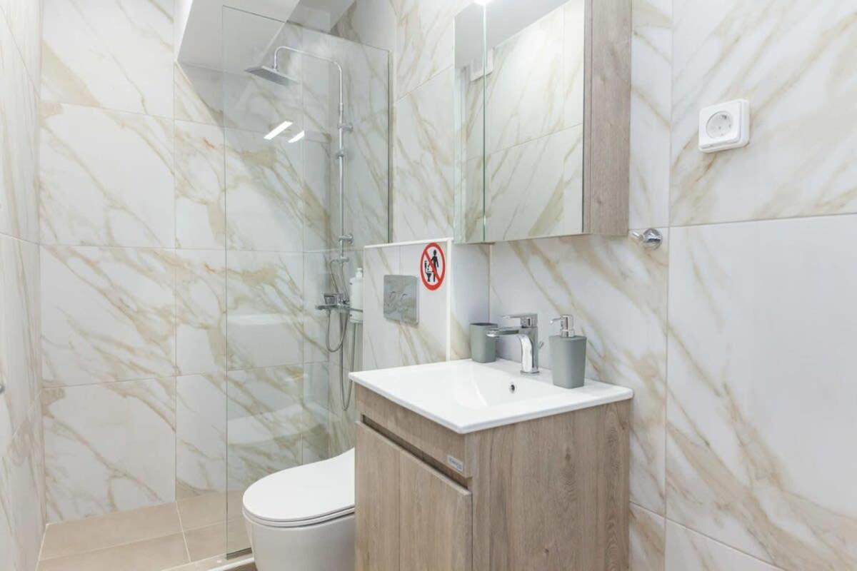 Brand New Urban Getaway Next To Megaro Mousikis Appartement Athene Buitenkant foto