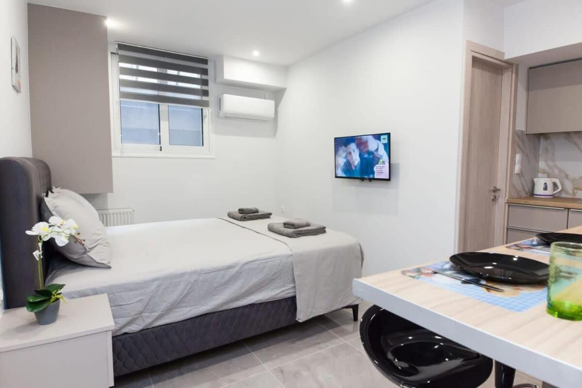 Brand New Urban Getaway Next To Megaro Mousikis Appartement Athene Buitenkant foto