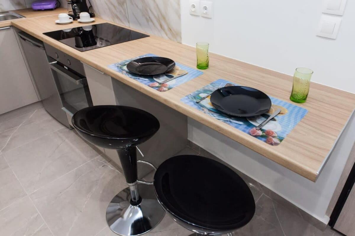 Brand New Urban Getaway Next To Megaro Mousikis Appartement Athene Buitenkant foto